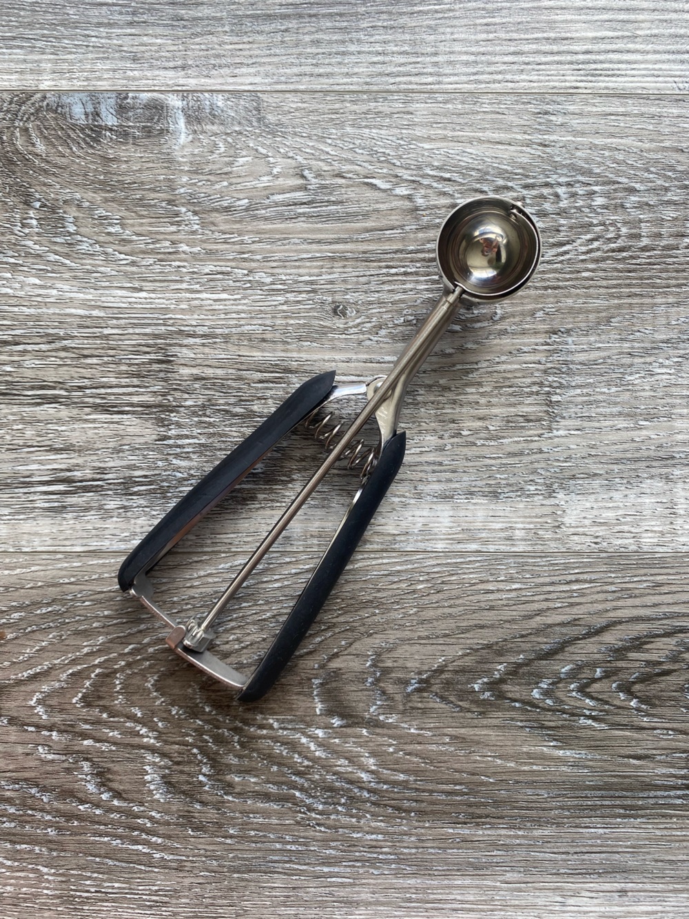 OXO Stainless Steel Black-Handle Ice Cream Scoop with Release